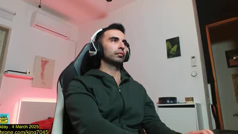 king7045 online show from February 18, 3:32 pm