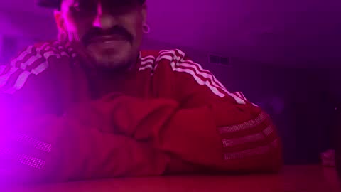 king761987 online show from April 10, 8:30 am