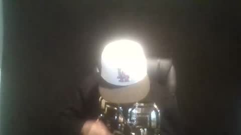 Snapshot of king761987 chatting on May 3, 10:27 pm king761987 online show from May 3, 10:27 pm