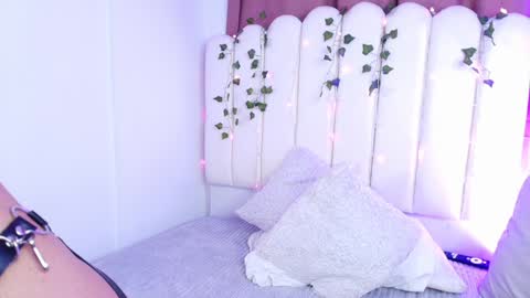 king  help me reach 100 likes online show from December 27, 4:58 am