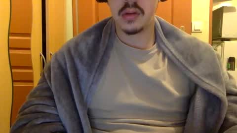 Snapshot of king_cobr chatting on December 9, 5:52 pm king_cobr online show from December 9, 5:52 pm