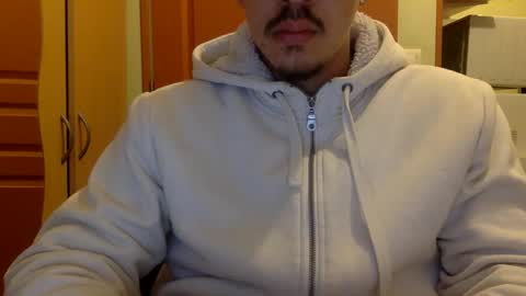 Snapshot of king_cobr chatting on February 5, 4:58 pm king_cobr online show from February 5, 4:58 pm