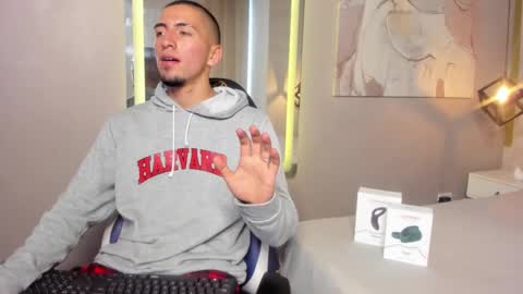 King Dante  online show from December 3, 7:44 pm