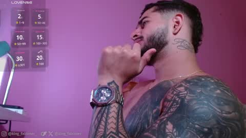 Angel Falconer online show from April 12, 1:32 am