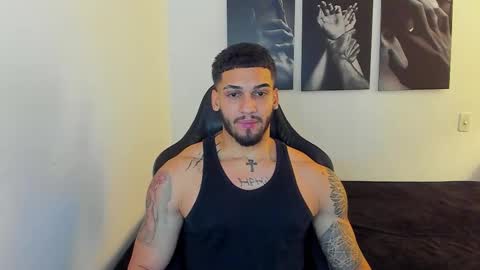 king_of_kings__ online show from October 26, 1:22 am