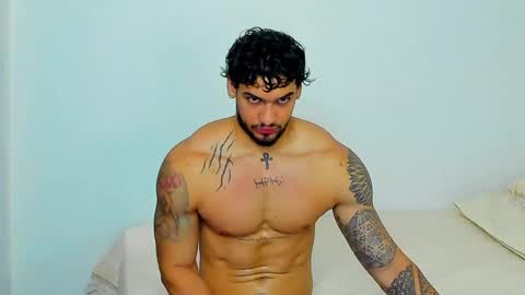 Snapshot of king_of_kings__ chatting on April 27, 1:09 pm king_of_kings__ online show from April 27, 1:09 pm