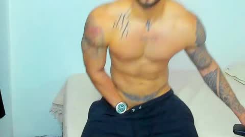 Snapshot of king_of_kings__ chatting on April 28, 2:27 am king_of_kings__ online show from April 28, 2:27 am