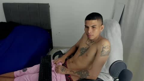 king_warlord online show from July 14, 2:01 pm