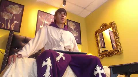 Yer online show from December 5, 4:21 am