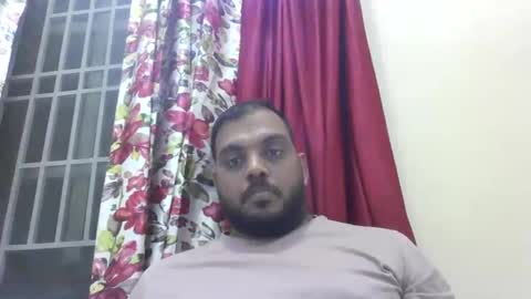 kingalpines1 online show from May 8, 4:56 pm