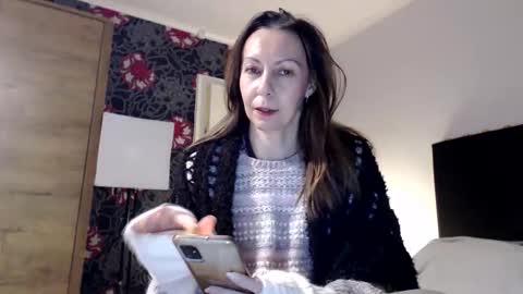 Snapshot of kingandprincess chatting on December 16, 7:52 pm sexysexyhotwetpinkredpussy online show from December 16, 7:52 pm