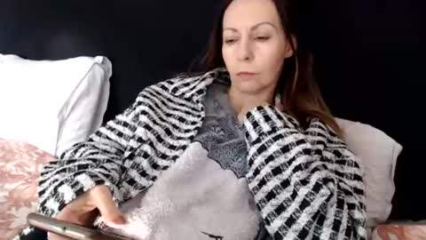 Snapshot of kingandprincess chatting on June 12, 3:00 pm sexysexyhotwetpinkredpussy online show from June 12, 3:00 pm