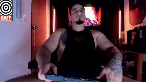 King Bear online show from December 15, 1:21 am