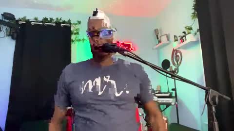 Snapshot of kingcorbra chatting on January 14, 3:11 am KC online show from January 14, 3:11 am