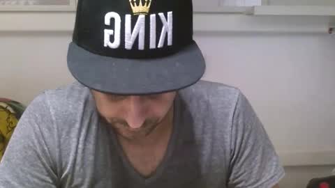 Snapshot of kingcorvo82 chatting on April 3, 1:31 pm ivano corona online show from April 3, 1:31 pm