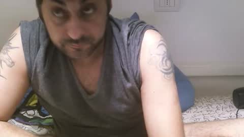 Snapshot of kingcorvo82 chatting on April 6, 8:59 am ivano corona online show from April 6, 8:59 am