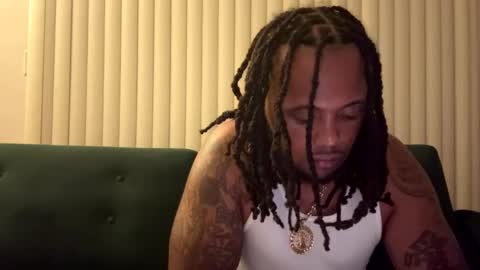 Snapshot of kingdabiggest chatting on October 9, 7:06 am KingDaBiggest online show from October 9, 7:06 am