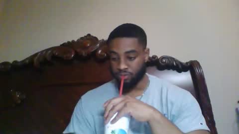 Snapshot of kingdreck28 chatting on February 1, 3:16 am kingdreck28 online show from February 1, 3:16 am