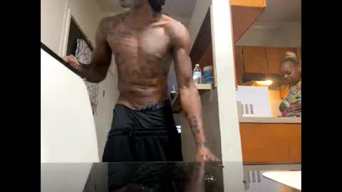 Snapshot of kingecstasyxxx chatting on November 18, 4:17 am KingEcstasyXXX online show from November 18, 4:17 am