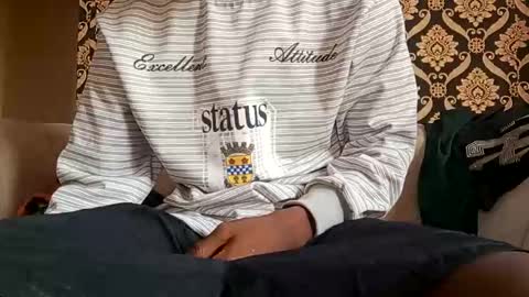 Snapshot of kingemizzy chatting on March 3, 8:20 am kingemizzy online show from March 3, 8:20 am