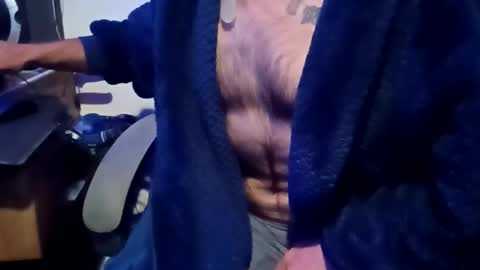 Snapshot of kingfisherrobbie chatting on October 2, 6:26 pm Robbie online show from October 2, 6:26 pm