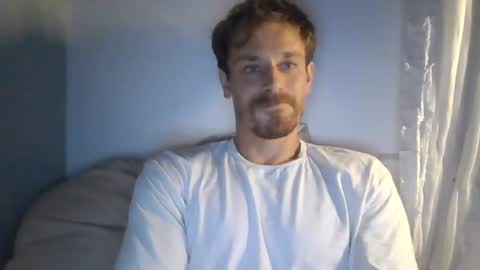 Snapshot of kingharold92 chatting on June 16, 9:50 pm kingharold92 online show from June 16, 9:50 pm