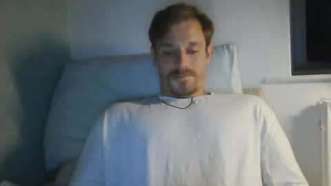 Snapshot of kingharold92 chatting on June 20, 10:12 pm kingharold92 online show from June 20, 10:12 pm