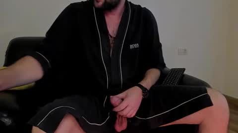 Snapshot of kingmallcom chatting on October 23, 7:34 pm The King online show from October 23, 7:34 pm