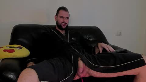 Snapshot of kingmallcom chatting on November 26, 11:33 am The King online show from November 26, 11:33 am