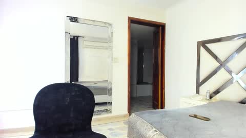 Snapshot of kingmaverickx chatting on September 15, 12:49 pm kingmaverickx online show from September 15, 12:49 pm