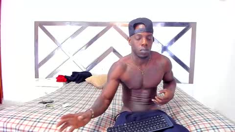 kingmaverickx online show from May 16, 4:53 am