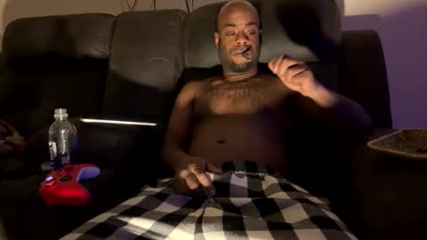 kingofkingz74 online show from December 4, 3:05 am