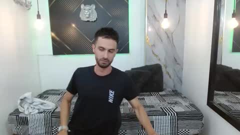 Snapshot of kingoftemptation chatting on March 1, 2:02 am KING online show from March 1, 2:02 am