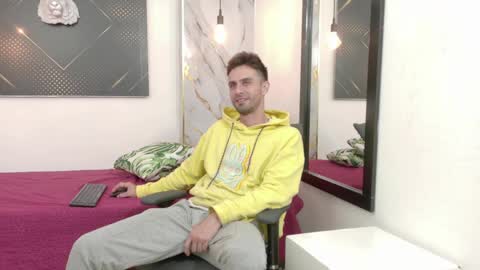 Snapshot of kingoftemptation chatting on May 28, 3:15 am KING online show from May 28, 3:15 am