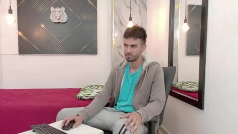 Snapshot of kingoftemptation chatting on June 1, 4:03 am KING online show from June 1, 4:03 am