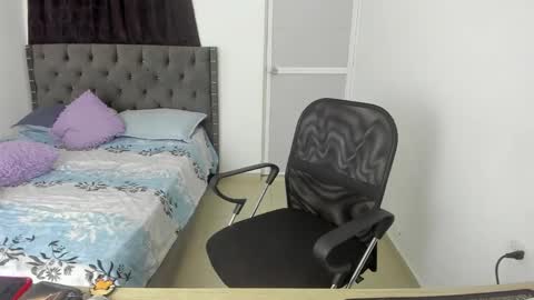 Snapshot of kings_latins chatting on October 27, 12:26 am DOMINANT ALPHA KINGS online show from October 27, 12:26 am