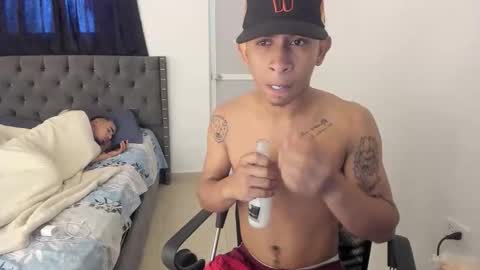 Snapshot of kings_latins chatting on October 27, 8:13 pm DOMINANT ALPHA KINGS online show from October 27, 8:13 pm