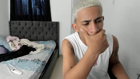 Snapshot of kings_latins chatting on November 24, 6:40 pm DOMINANT ALPHA KINGS online show from November 24, 6:40 pm