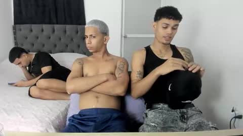 Snapshot of kings_latins chatting on November 30, 5:33 am DOMINANT ALPHA KINGS online show from November 30, 5:33 am