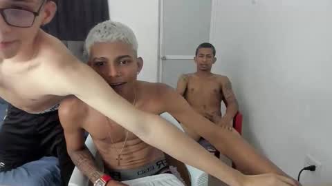 Snapshot of kings_latins chatting on January 11, 8:08 am DOMINANT ALPHA KINGS online show from January 11, 8:08 am