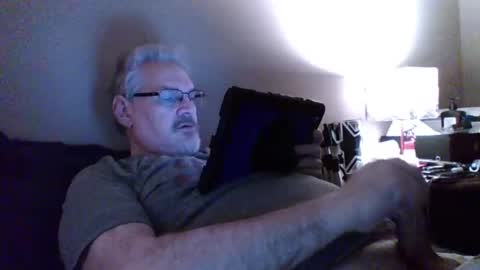 Snapshot of kingtongue10 chatting on December 10, 12:49 pm kingtongue10 online show from December 10, 12:49 pm