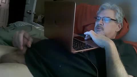 Snapshot of kingtongue10 chatting on January 19, 1:01 pm kingtongue10 online show from January 19, 1:01 pm