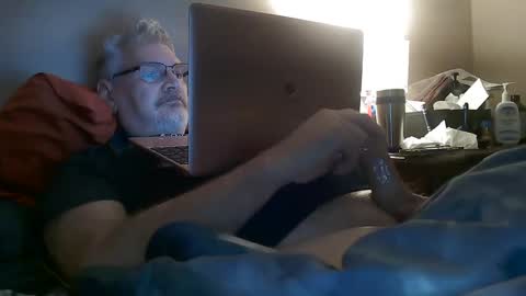 Snapshot of kingtongue10 chatting on February 23, 12:16 pm kingtongue10 online show from February 23, 12:16 pm