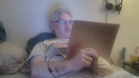 Snapshot of kingtongue10 chatting on March 14, 12:54 pm kingtongue10 online show from March 14, 12:54 pm