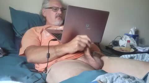 kingtongue10 online show from June 26, 5:50 pm
