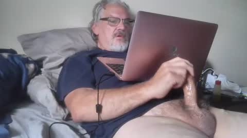 kingtongue10 online show from July 18, 12:53 pm