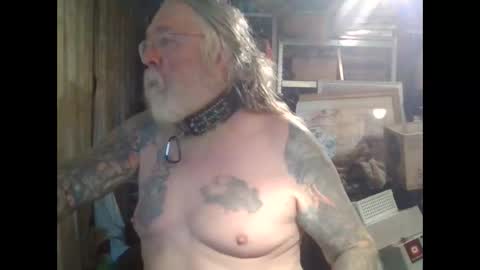 Snapshot of kinktattoos1369 chatting on December 15, 2:19 am kinktattoos6969 online show from December 15, 2:19 am