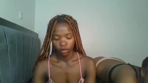 kinky_aria online show from November 19, 11:43 am