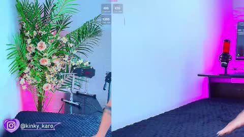 Snapshot of kinky_karo chatting on November 18, 11:03 am online show from November 18, 11:03 am