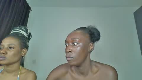 kinky_leila online show from June 28, 5:13 am